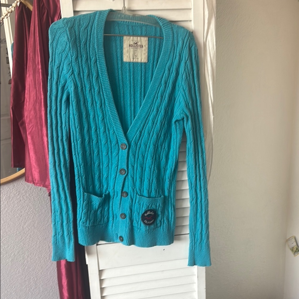 Hollister Women's Blue Cable Knit Sweater